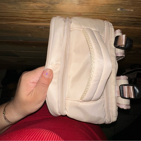 Cream Backpack - Picture 4 of 9